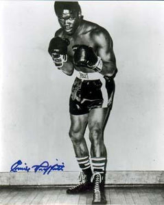 Emile Griffith Autographed 8x10 Photo - Vintage Dugout