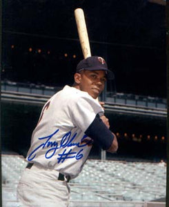 Tony Oliva Autographed 8x10 Photo