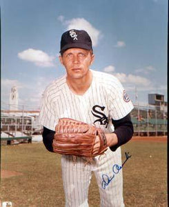 Dan Osinski Autographed 8x10 Photo - Vintage Dugout