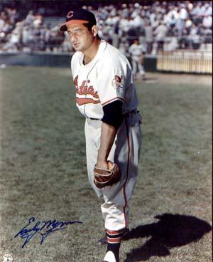 Early Wynn Autographed 8x10 Photo - Vintage Dugout