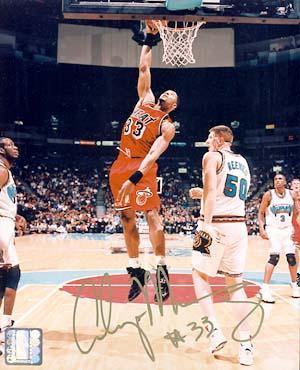 Alonzo Mourning Autographed 8x10 Photo - Vintage Dugout