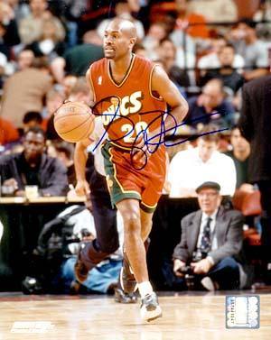 Gary Payton Autographed 8x10 Photo - Vintage Dugout