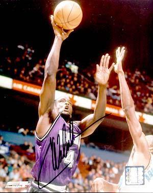 Chris Webber Autographed 8x10 Photo - Vintage Dugout