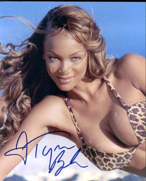 Tyra Banks Autographed 8x10 Photo