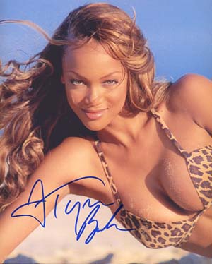 Tyra Banks Autographed 8x10 Photo