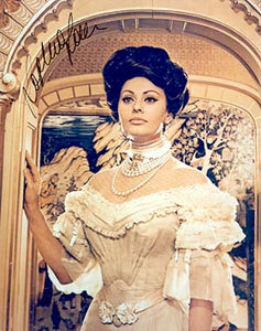 Sophia Loren Autographed 8x10 Photo