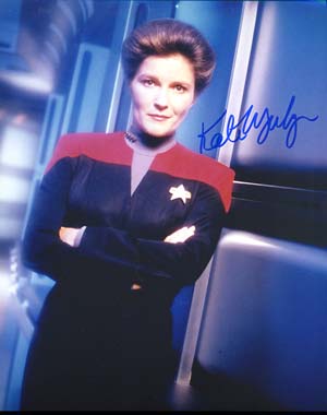 Kate Mulgrew Autographed 8x10 Photo