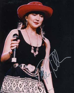 Pam Tillis Autographed 8x10 Photo - Vintage Dugout