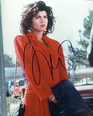 Marisa Tomei Autographed 8x10 Photo - Vintage Dugout