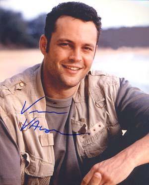 Vince Vaughn Autographed 8x10 Photo - Vintage Dugout