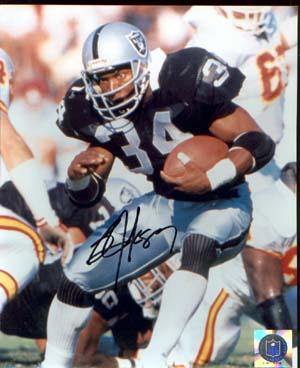 Bo Jackson Autographed 8x10 Photo - Vintage Dugout