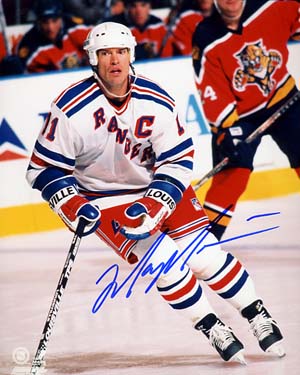 Mark Messier Autographed 8x10 Photo