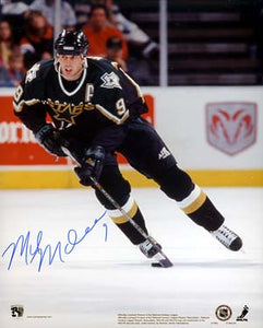 Mike Modano Autographed 8x10 Photo